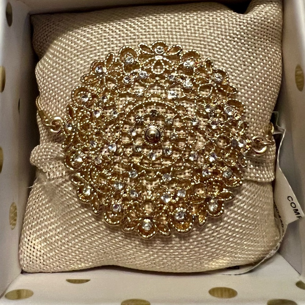 Piper K Gold Tone Adjustable Threader Bracelet Medallion Filagree New